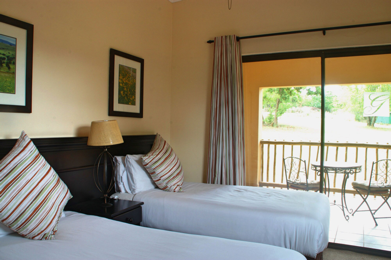 Bedroom 3, Natal Spa Hot Springs Self Catering, Zululand