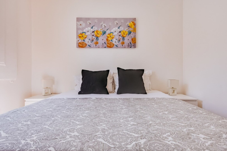 Bedroom 3, 3 Bedroom Apartment in Baixa With River View, Lisbon