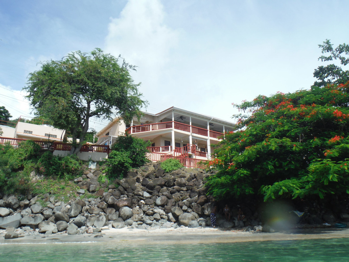 Exterior & Views, Sea Glass Place