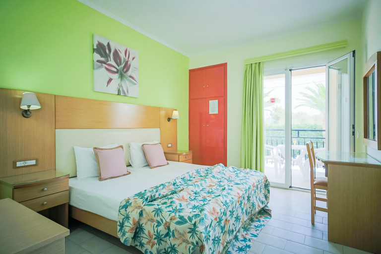 Bedroom 4, Roseclub Apartments, Ionian Islands