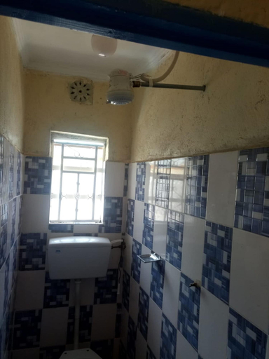 Bathroom 3, Dodoma Guest House, Gilgil