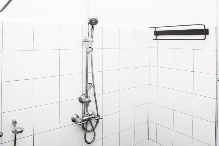 Bathroom 5, Homeaway Townhouse 1934, Pulau Penang