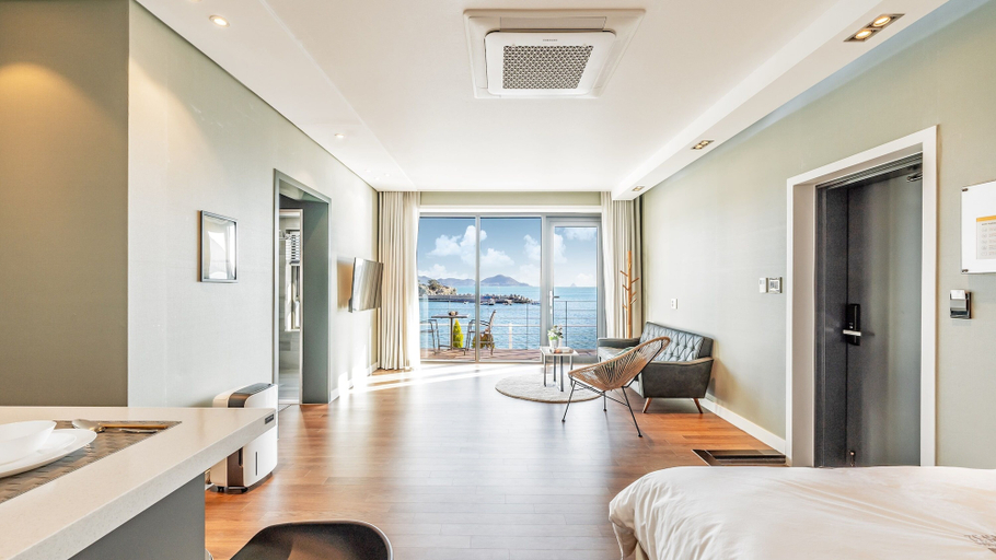 Bedroom 2, Namhae Lounge 32 Resort C, Namhae