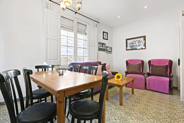 Others 5, Villa Peral, Girona