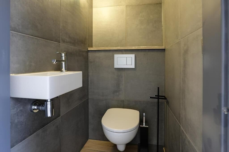 Bathroom 3, Bungalowpark Het Verscholen Dorp, Harderwijk
