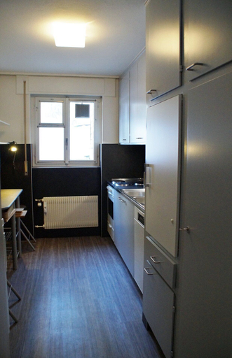 Others 4, Spacious & Central - Rainbow B, Sierre