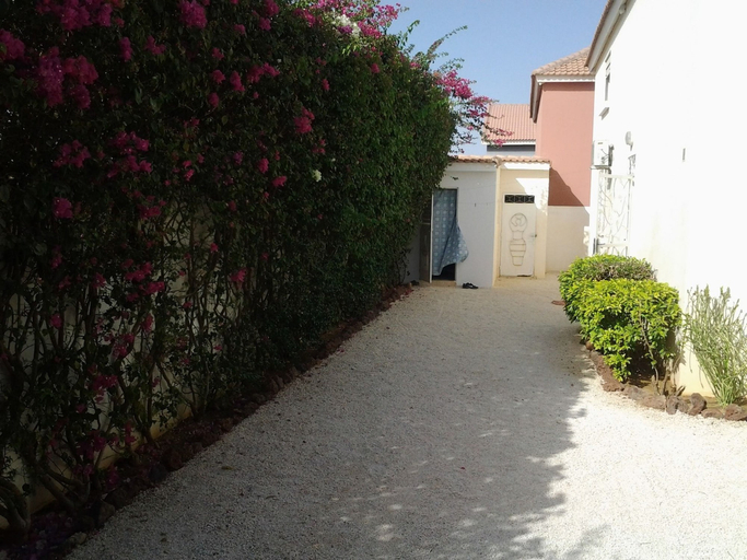 Exterior & Views 2, Villa Fatou, Mbour