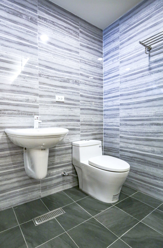 Bathroom 3, Amethyst Bay 2, Penghu