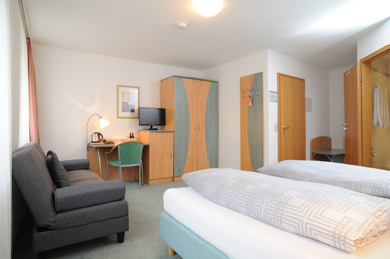 Bedroom 5, Hotel Central Classic, Stuttgart
