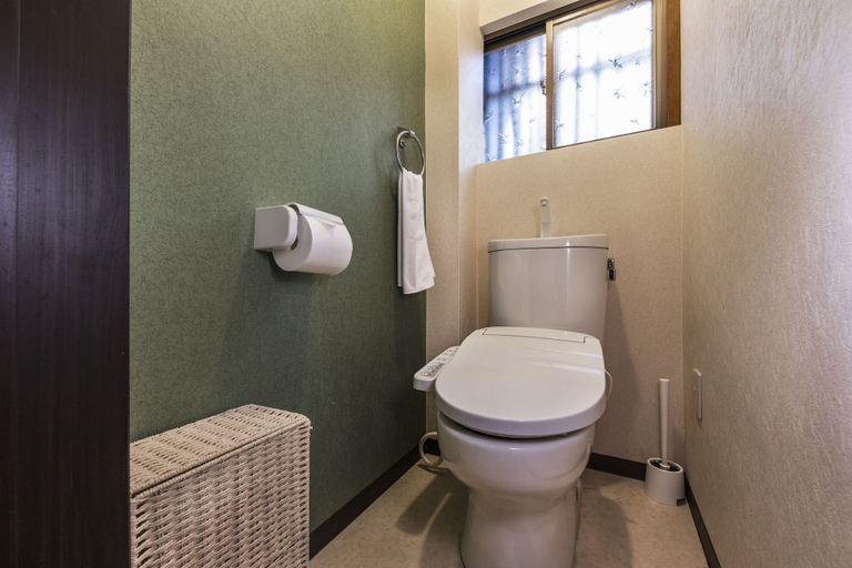 Bathroom 4, Rakuyodo Higahikujo, Kyoto