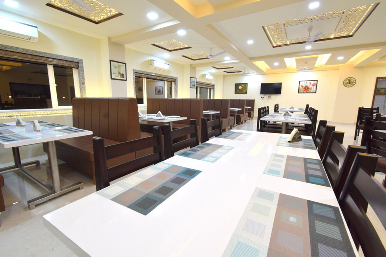 Food & Drinks 4, The Sky Imperial Hotel Gopal Darshan, Rajsamand