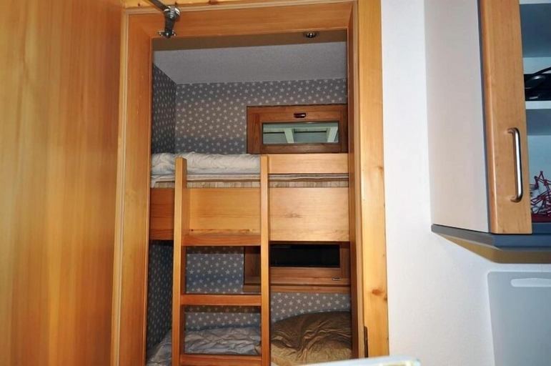 Room 4, Sternschnuppe EG, Raron