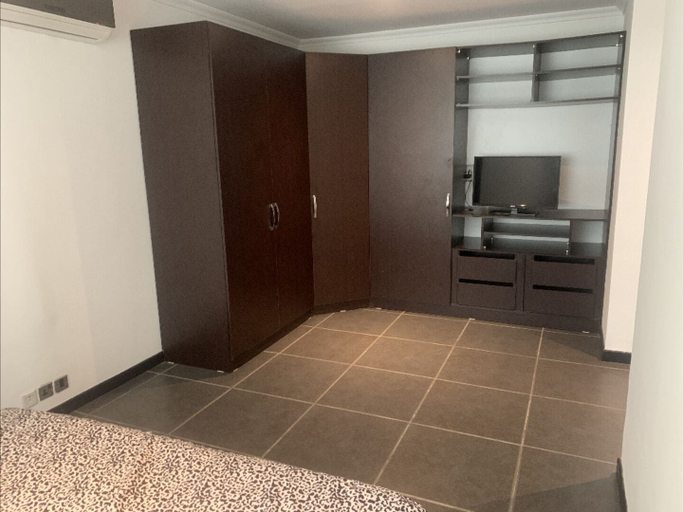 Others 5, Remarkable 2-bed Apartment in Accra, Accra