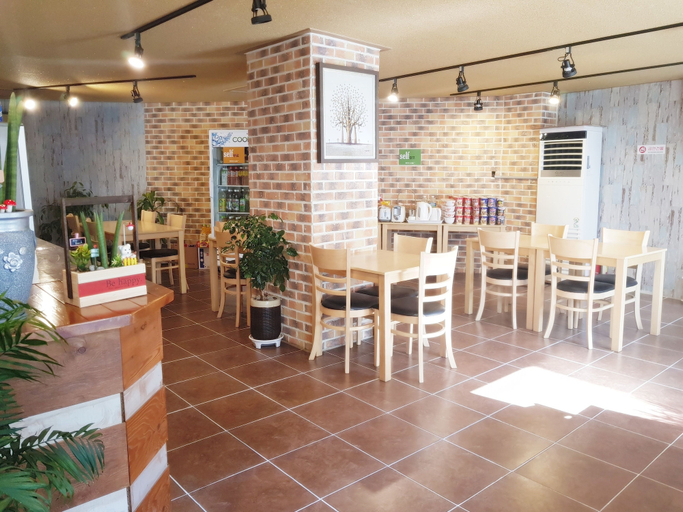 Food & Drinks 4, Happy Q Motel, Andong