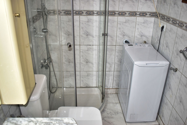 Bathroom 4, The Atlantic Allure, Las Palmas