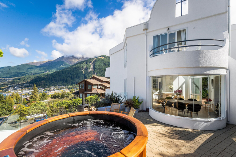 Exterior & Views 2, 6b Edinburgh, Queenstown-Lakes