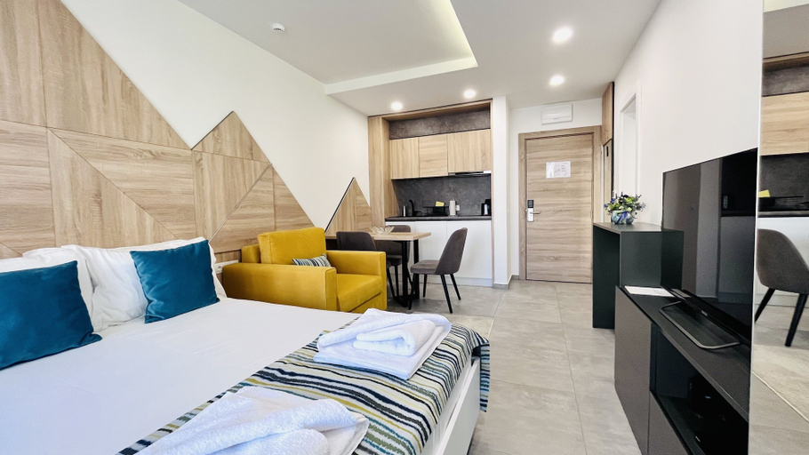 Bedroom 3, Inter Holiday Apartments, Pomorie