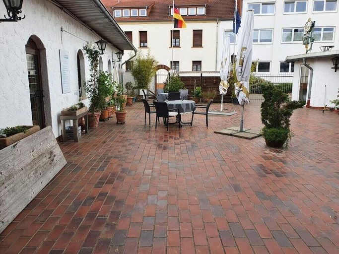 Others 5, Hotel Jungmann, Saarlouis