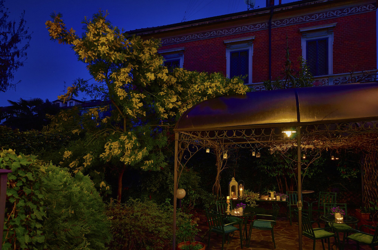 Exterior & Views 2, Hotel Bagliori, Milano