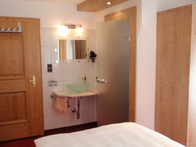 Bedroom 2, Haus Hrabovsky, Imst