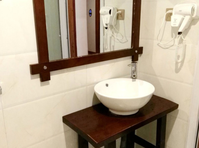 Bathroom 3, Qijiayi Theme Hostel No.2 Shop, Zhangjiajie