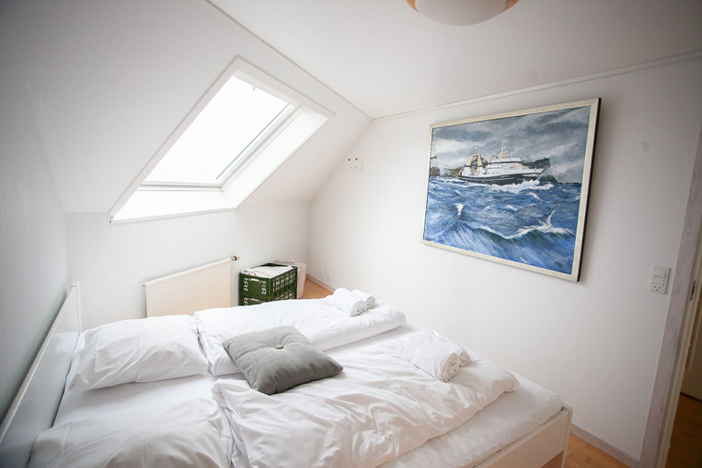 Bedroom, Harbour View - Marina - City Centre, Tórshavn