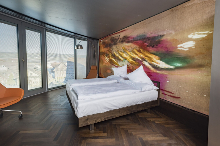 Bedroom 25
