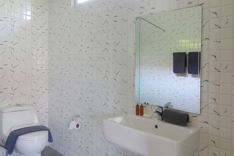 Bathroom 4, Tortuga Villas Pattaya, Pattaya