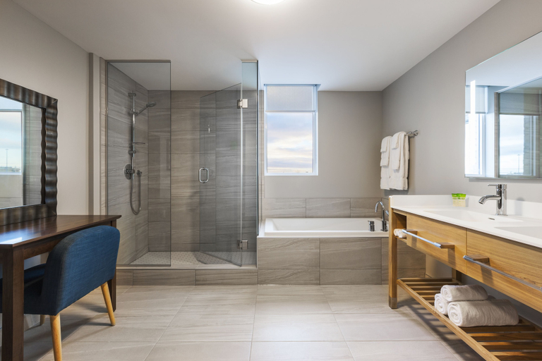 Bathroom 5, Imperia Hotel & Suites Boucherville, Lajemmerais