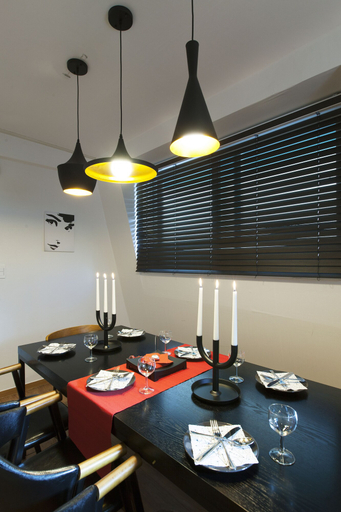 Food & Drinks 4, Tribear House 1, Gangnam