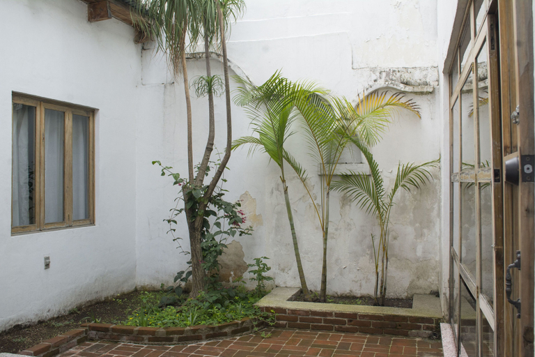 Others 4, Hotel Casa Nola, ZONA 8