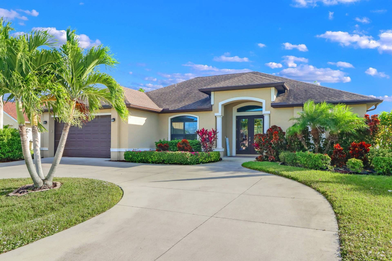 Exterior & Views 2, 1732 Beach Parkway W, Lee