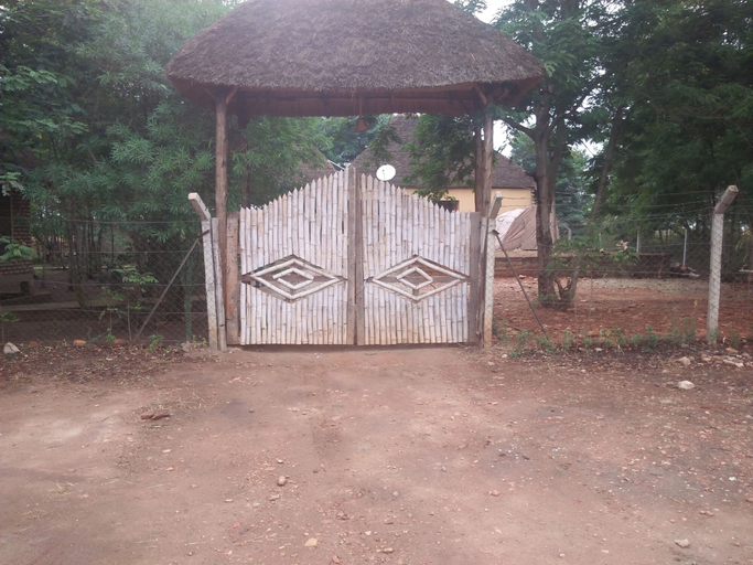 Others 4, Irungu Forest Safari Lodge, Bunyaruguru