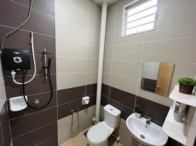 Bathroom 3, Titihouse at Bukit Mertajam AutoCity Icon CityJuru, Seberang Perai Tengah