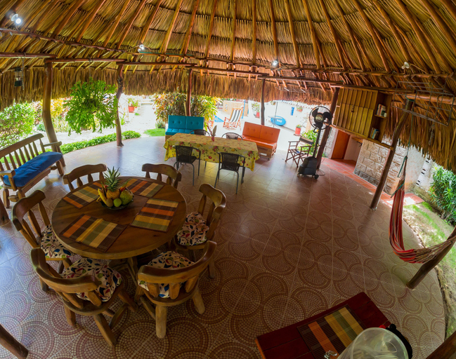 Food & Drinks 5, Portoazul Casa de Playa, Puerto Colombia