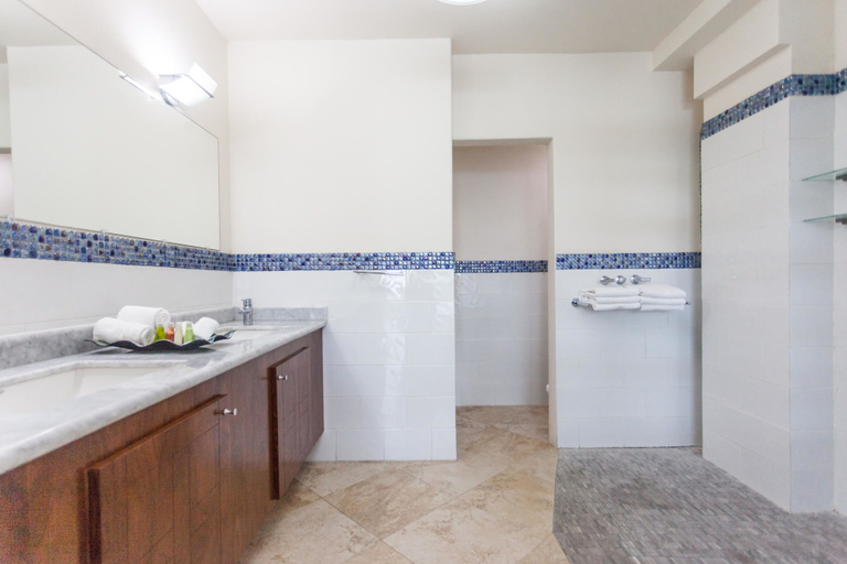 Bathroom 4, Mimosa Flat by Realty Group, Cozumel