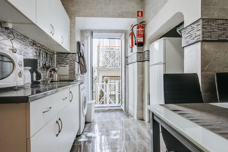 Others 5, 3 Bedroom Apartment in Baixa With River View, Lisbon