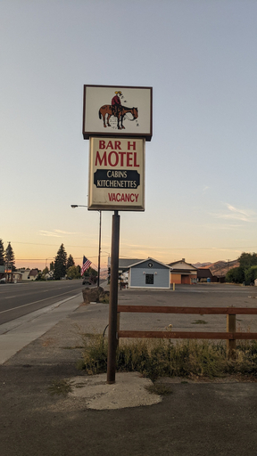 Others 3, Bar H Motel, Lincoln