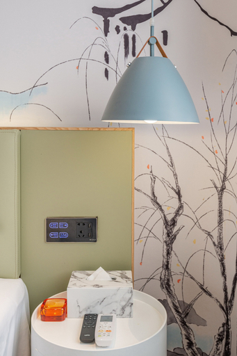Bedroom 3, Shenzhen East Railway And Buji Subway Station Ranch Hotel, Shenzhen