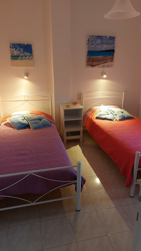 Bedroom 3, Sausan Apartments, Ionian Islands