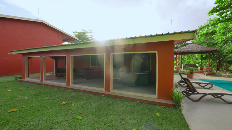 Exterior & Views 2, Elluk East Studios, Pango