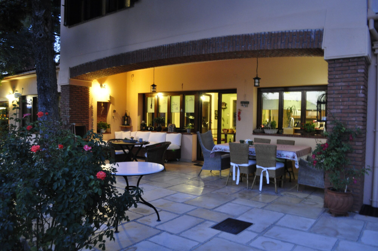 Food & Drinks 5, Anna's Mansion, Thessaly