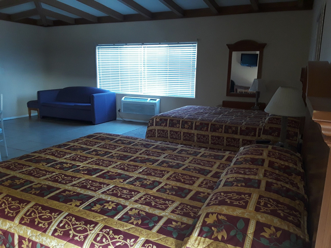 Bedroom 4, Butterfield Stage Motel, Luna