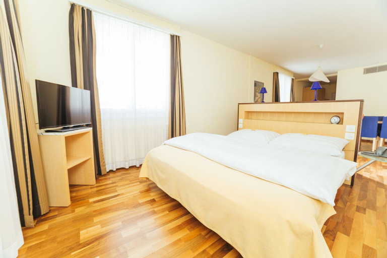Bedroom 27