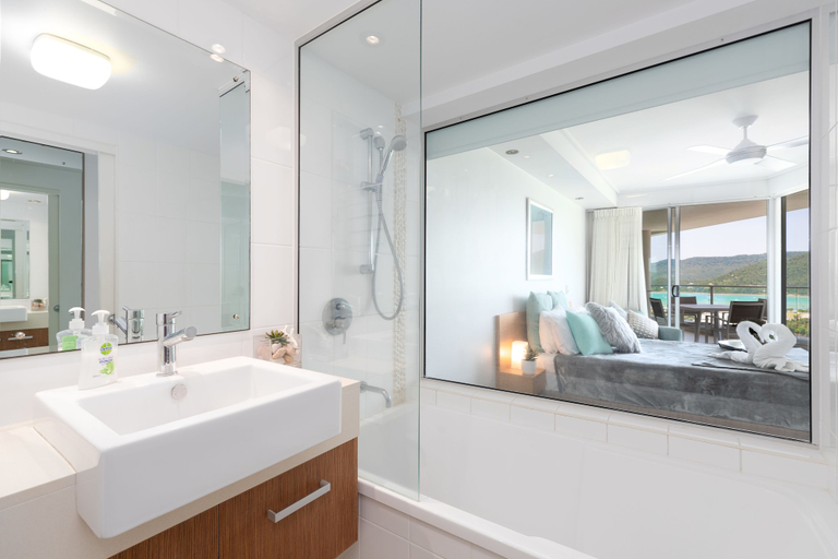Bathroom 4, Serenity Views, Whitsunday