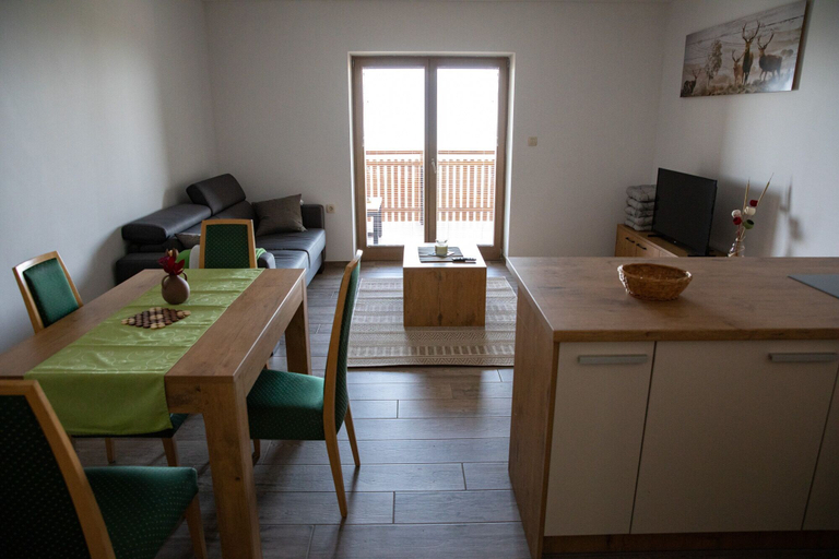 Others 5, Hocka Koca, Hoce-Slivnica