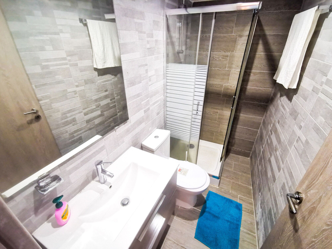 Bathroom 4, Hidden Gem City Studio, Larnaca
