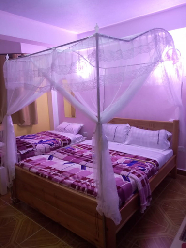 Bedroom 2, Tourgate Hotel, Kieni