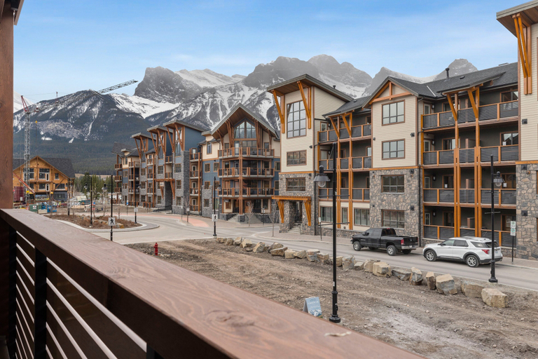 Exterior & Views 2, Spring Creek Vacations, Division No. 15