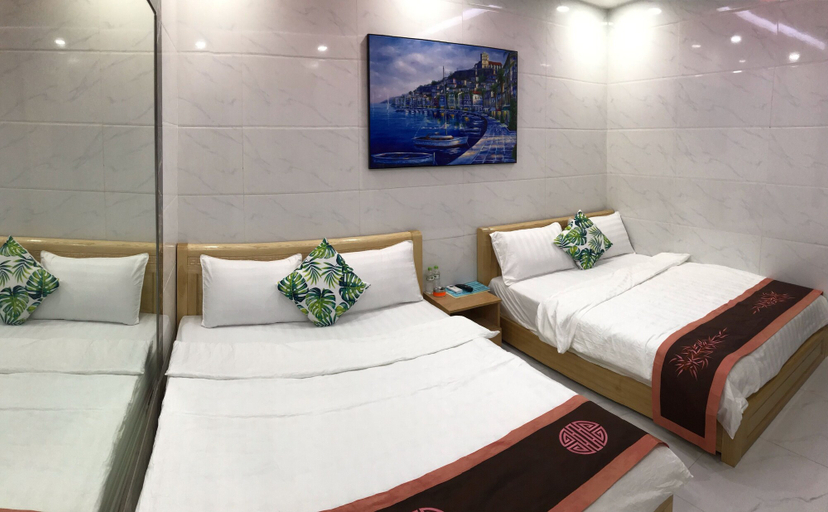 Bedroom 1, Deluxe Private Room , 2 bed ,4 Guests ,1 Private Bath, District 1